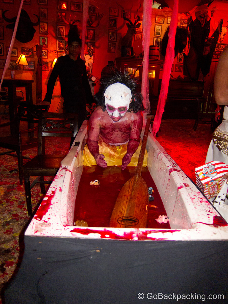 This midget bloodbath was the last obstacle to pass before hitting the main room of the club.