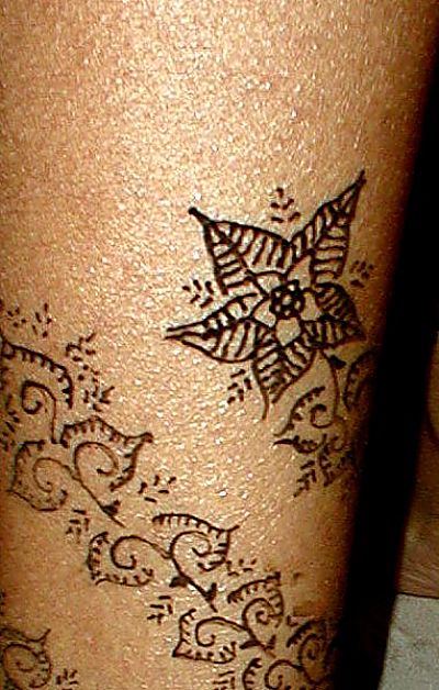 henna tattoo leg pattern 1