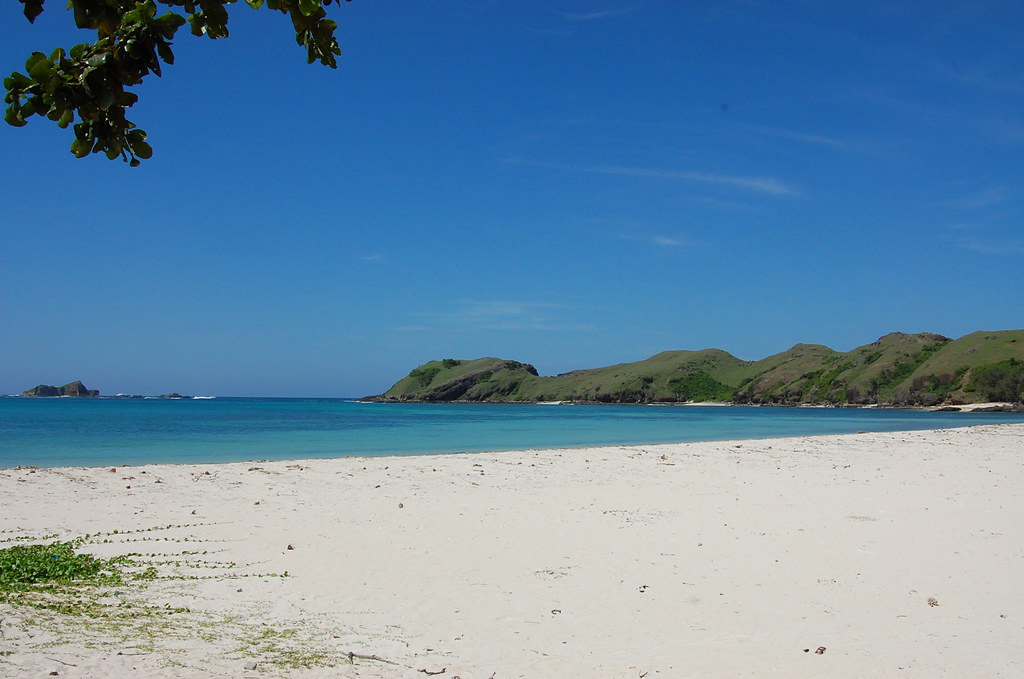 остров ломбок индонезия