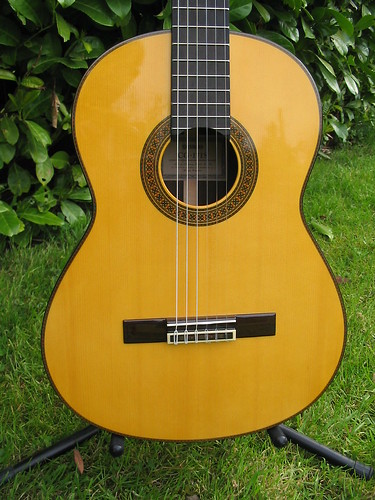 Yamaha CG171S classical guitar