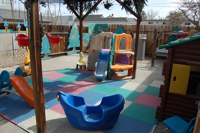 Outdoor Play Yards 111