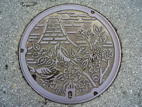 Fujiyoshida Yamanashi manhole cover2（山梨県富士吉田市のマンホール２）