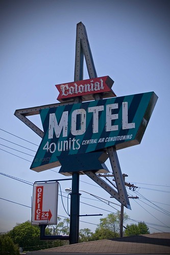 The Colonial Motel-Elgin, IL