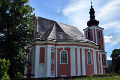 Božanov, Church of St. Mary Magdalene and Cemetery