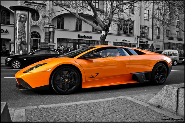 Lamborghini Murci lago LP640