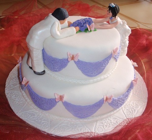 2 Tiers Fondant Wedding Cake PurpleWhite