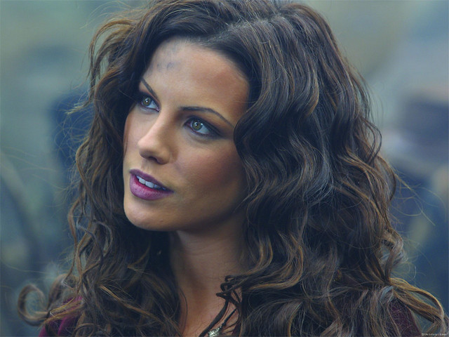 Kate Beckinsale plays the role of Anna in Van Helsing
