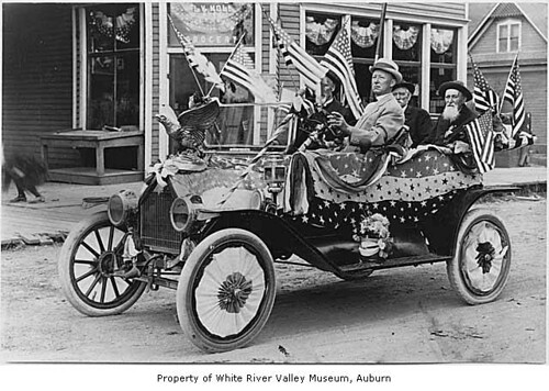 Independence Day Parade, Kent, July 4, 1911 by IMLS DCC