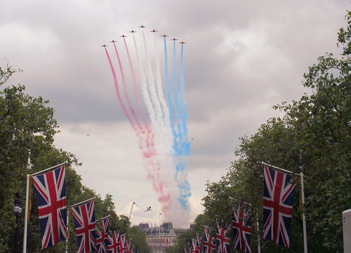 Red Arrows fly over The Mall