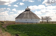 Barns: Round, Kansas, Fromme-Birney Barn