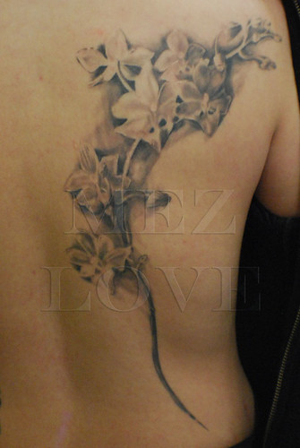 back flower tattoo