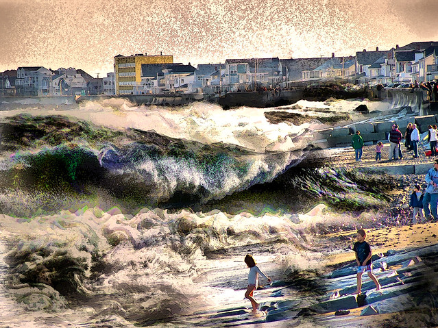The Hampton beach waves from flickr user N04