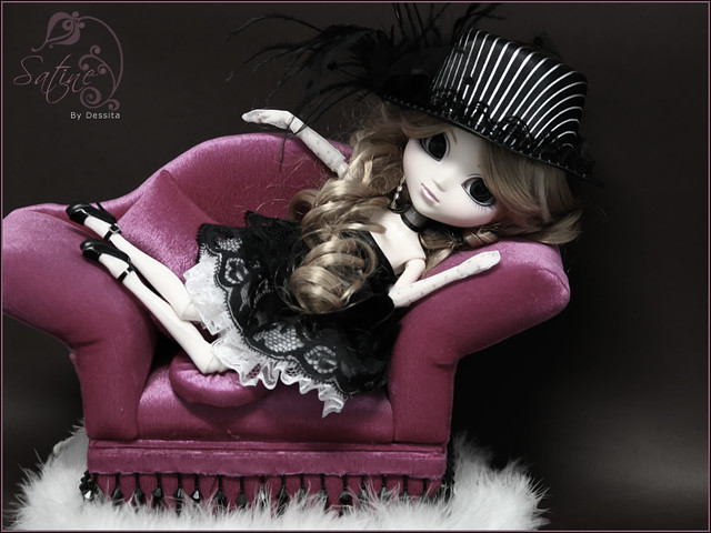 She is Satine my new Pullip Aya She is sophisticated and glamorous