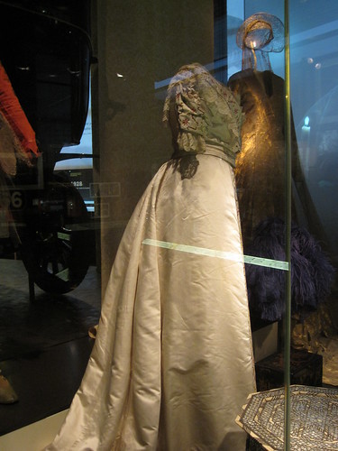 Museum of London: 1911 Dress