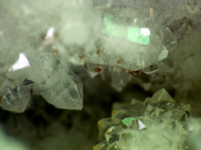 Cristales de geoda. Interior de una geoda