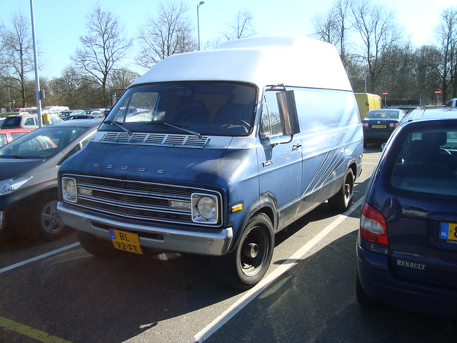 1975 Dodge B300 (Tradesman 300) | Flickr - Photo Sharing!