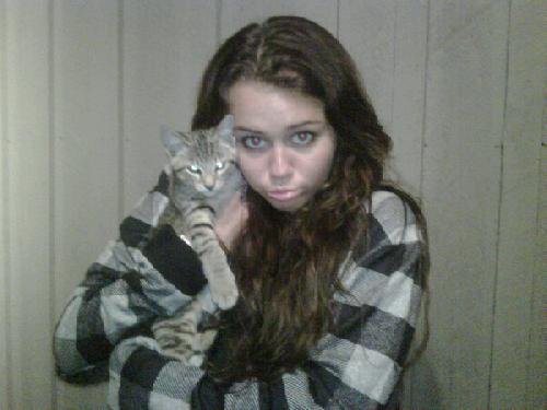 Miley Cyrus Rare FREE plz comment and tell me if u want other celebs etc