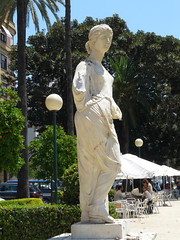 Flora, una estatua mutilada en el Paseo de la Alameda - Valencia