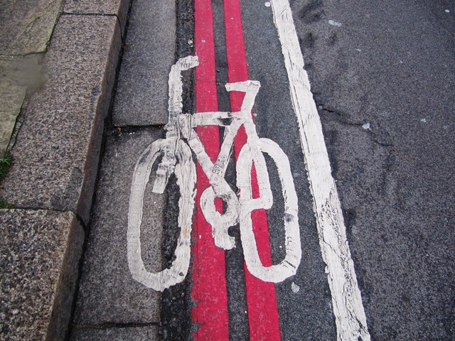 Lambeth bridge cycle lane 2
