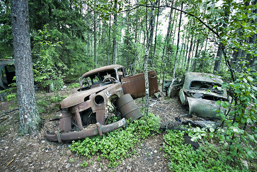 Two Rusty Cars by T.Onnemar