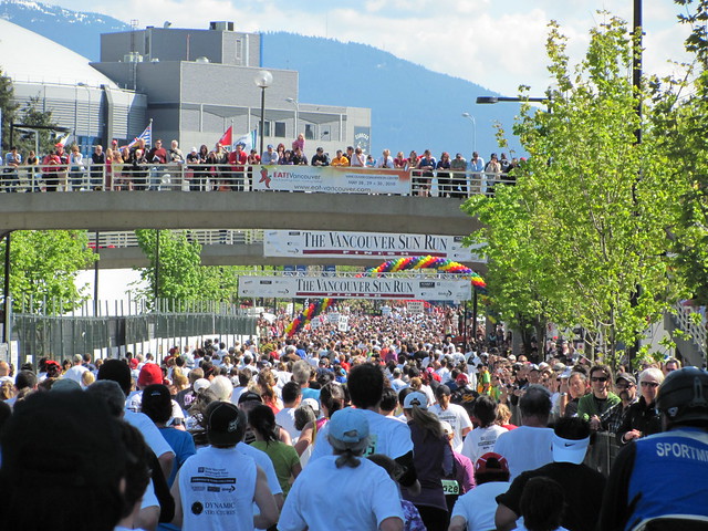 Vancouver Sun Run 2010: Heading to Outdoor Finish