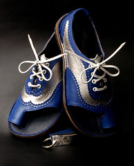 Brogue Lace-up Shandals®