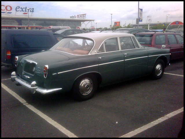 I saw this rather handsome Rover P5 Coupe in Tesco's Scunthorpe car park