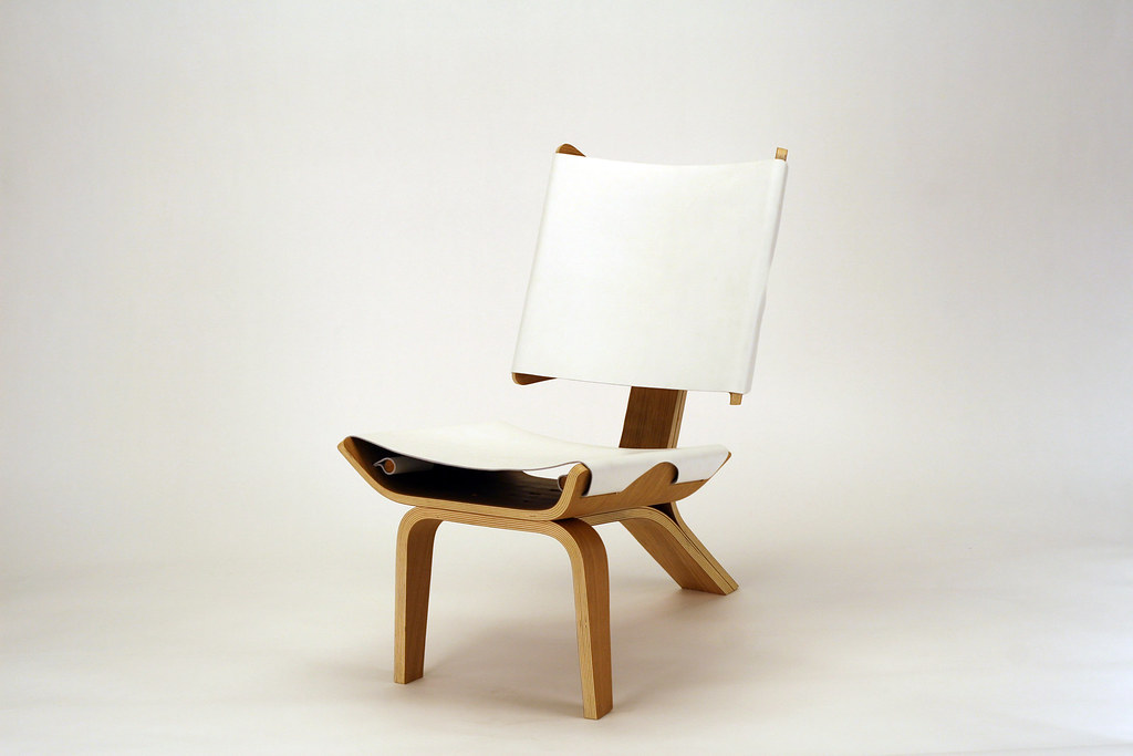Kurven Chair: Money