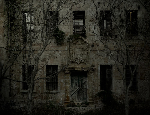 The haunted prison of La Mola by B℮n