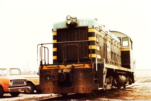 Belt Railway of Chicago EMD switcher # 521 idling at Clearing Yard. Bedford Park Illinois. March 1985. by Eddie from Chicago
