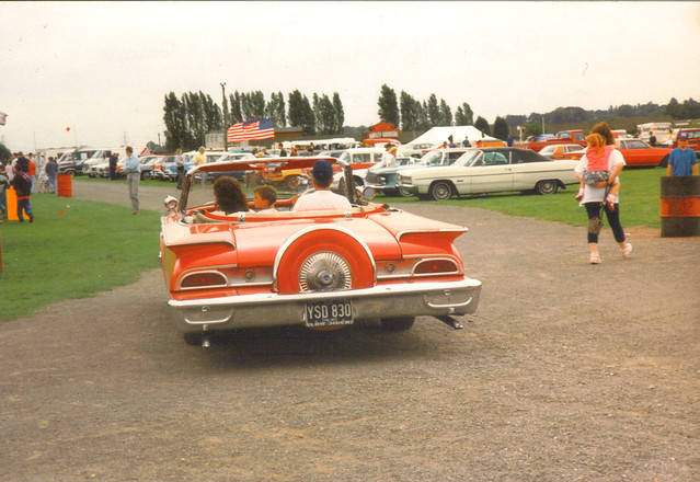 This photo was invited and added to the 1960 Ford Full Size Fairlane