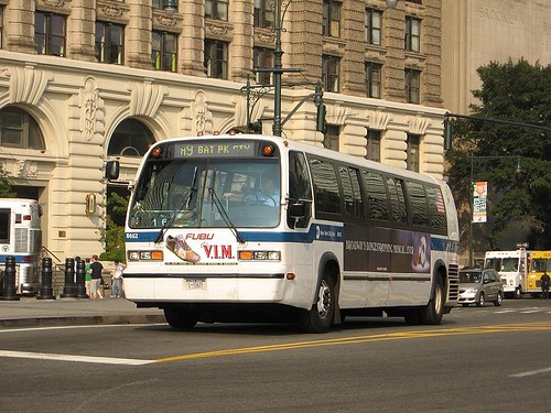 800px-NYC_Transit_TMC_RTS_8662 by Eddie from Chicago