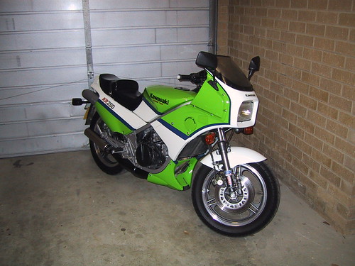Kawasaki KR250 by Chrisp250