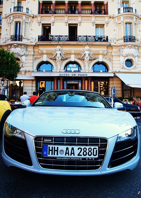 Audi R8 Hotel De Paris Monaco