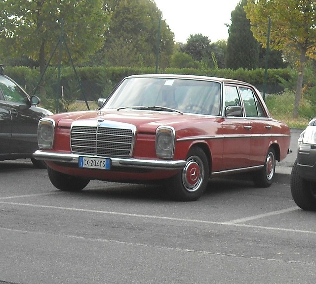 MERCEDES W 115 by Il diabolico coupe