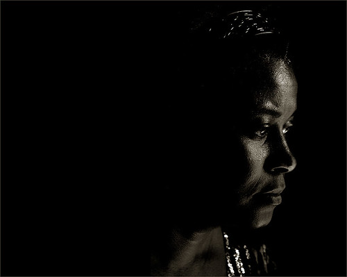 Window light portrait photography / black and white portrait / bw / blackandwhite / - IMG_3170
