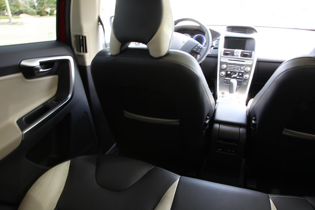 2010 Volvo XC60 T6 AWD RDesign interior