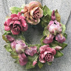 Ceramic wreaths