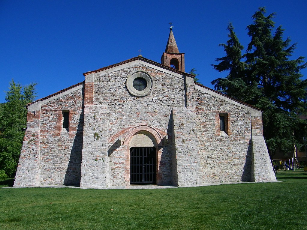 7] Millesimo (SV): Santa Maria extra muros, facciata  ❸