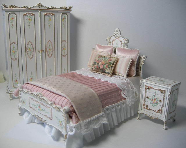 Dollhouse Miniature Bedroom Set | Flickr - Photo Sharing!