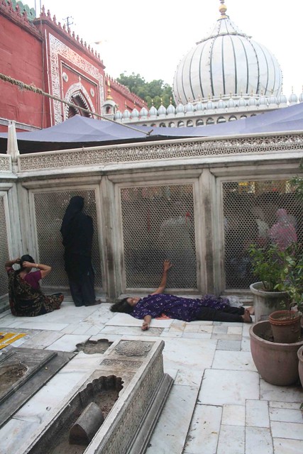 City Moment - Dua e Roshni, Hazrat Nizamuddin Dargah