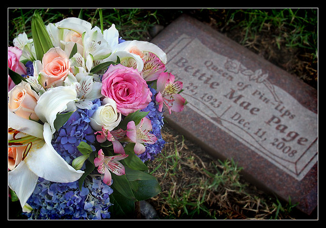 Bettie Mae Page 1923 2008 Westwood Village Memorial Park Cemetery