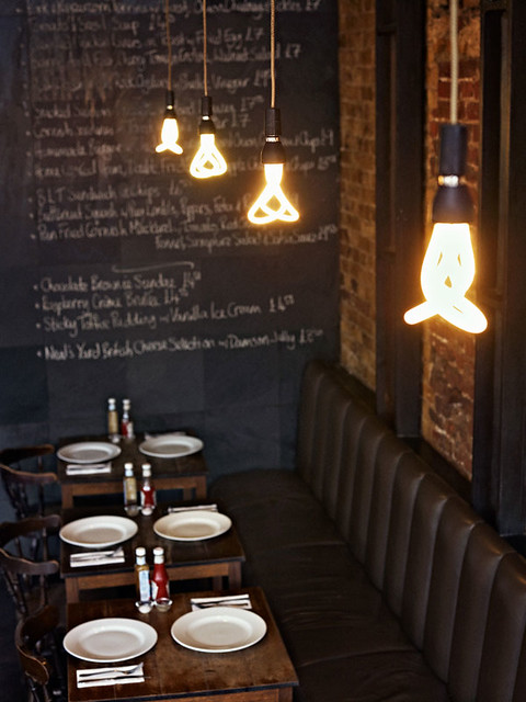 Plumen,bombilla,light bulb,beautiful,white,restaurant