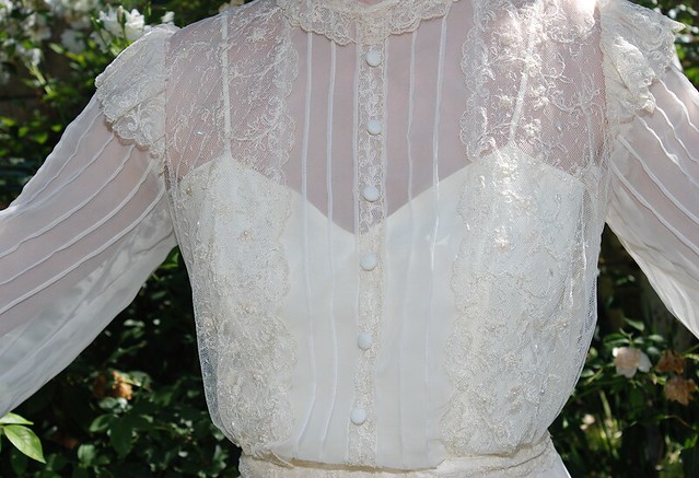 Vintage 1970s Ivory Organza Lace Victorian Train Wedding Gown 6