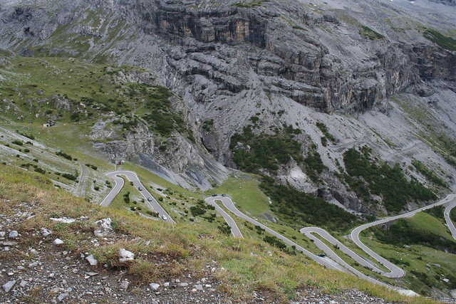 Day 4 Italy Cars coming up the Stelvio Pass