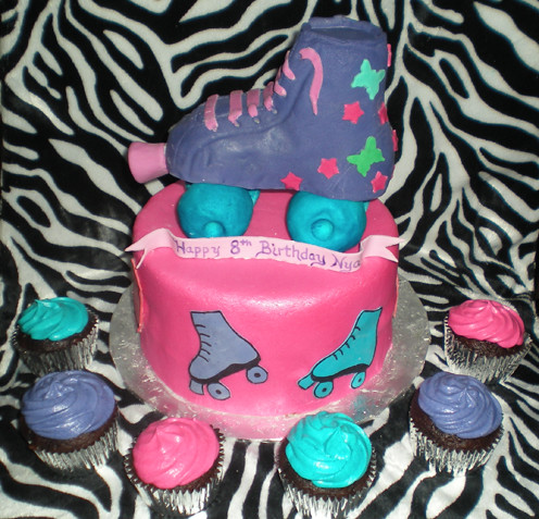 Lalaloopsy Birthday Cake on Pin Roller Skate Cake Thescottsdalebakerycom Cake On Pinterest