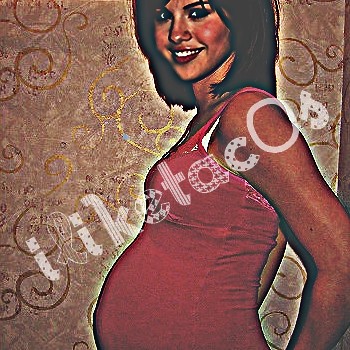 Selena Gomez Pregnant So this is my second manip I kind of like it