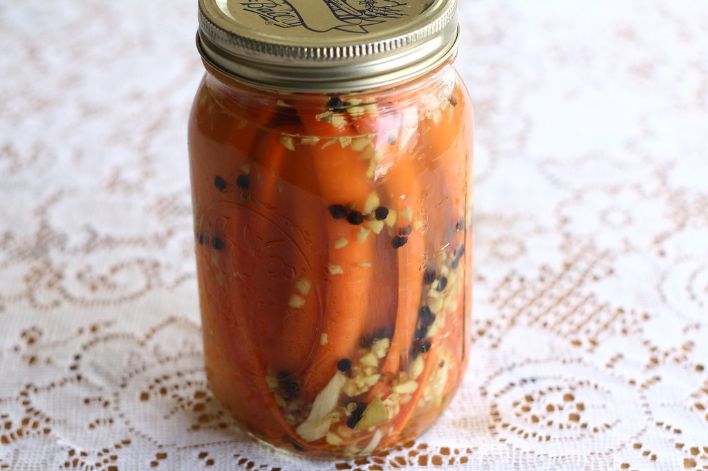 Gingery Pickled Carrots