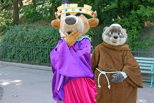 Prince John and Friar Tuck wind each other up