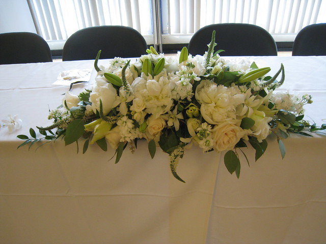 Beautiful long centerpiece for the head table